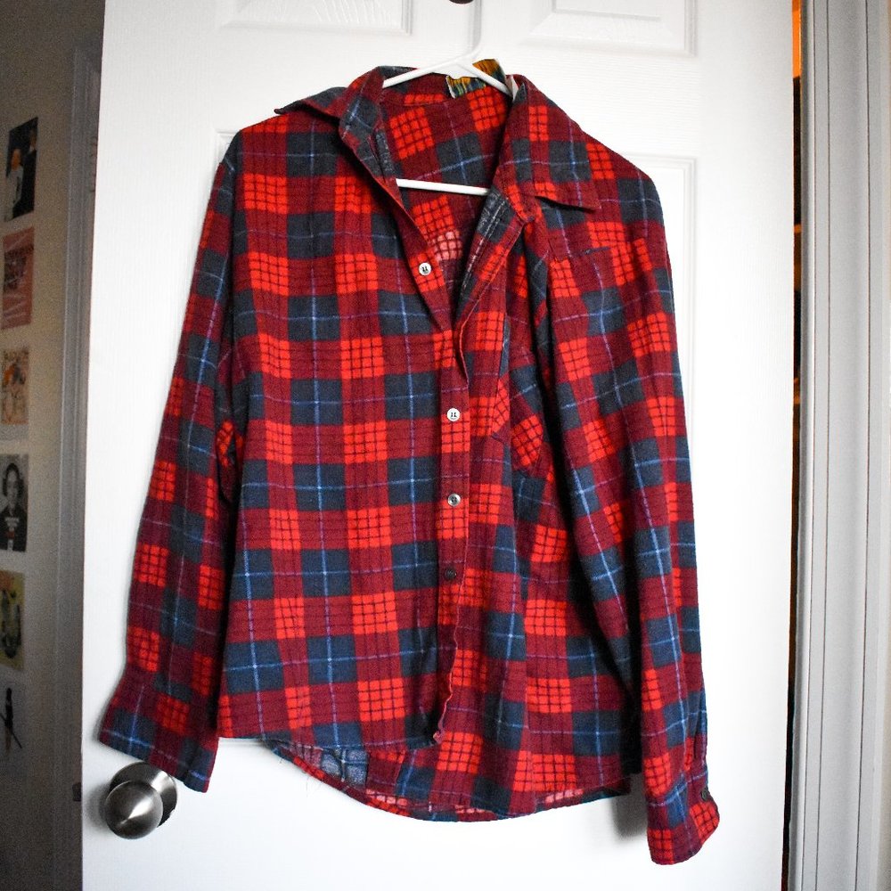 Oversized Comfy Red Plaid Flannel Shirt Size Medium Men's